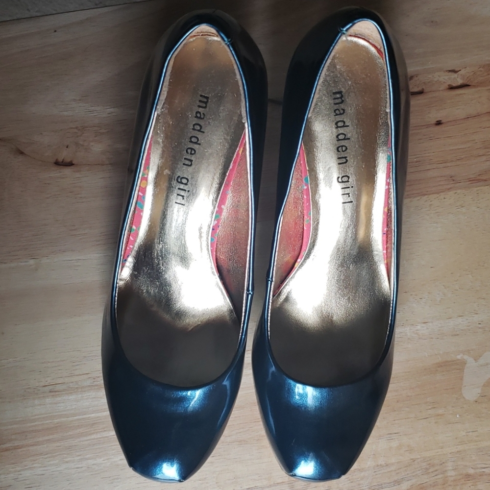 Shoe's